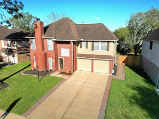 6810 Little Redwood Dr, Pasadena, TX 77505