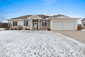 1226 Tara Marie Ln, Green Bay, WI 54313