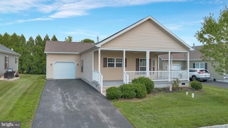 405 Honeysuckle Ln, Blue Bell, PA 19422