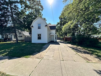 1553 Terrace St, Muskegon, MI 49442