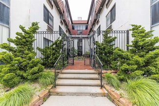 425 Shore Rd Unit 2B, Long Beach, NY 11561