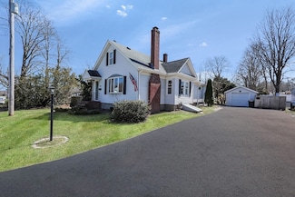 116 Sycamore St, Swansea, MA 02777