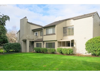 2062 Lake Isle Dr, Eugene, OR 97401