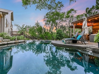 108 Schooner Dr, Lakeway, TX 78738