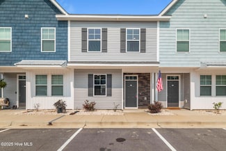 327 Starfish Ln, North Topsail Beach, NC 28460