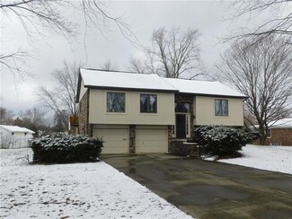 417 S Locust St, Morristown, IN 46161