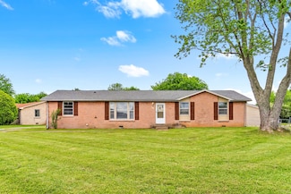 2200 Pendleton Dr, Clarksville, TN 37042