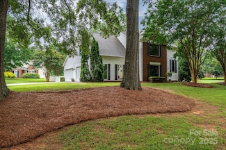 13403 Kensal Green Dr, Charlotte, NC 28278
