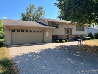 1209 Southview Ln, Albert Lea, MN 56007