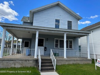 458 Main St, Peckville, PA 18452
