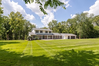 N6021 Grey Fox Trail, Sullivan, WI 53178