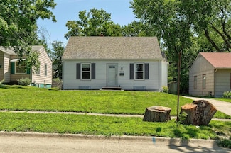 3315 61st St, Des Moines, IA 50322