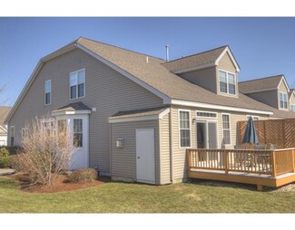 8 Bluebird Dr Unit 8, South Grafton, MA 01560