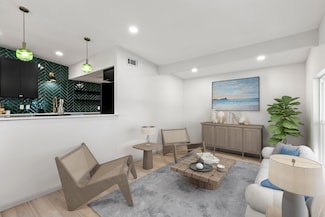 195 Marcia Dr, Mary Esther, FL 32569