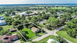319 3rd St, Somerville, TX 77879