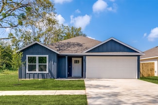 202 Campbell St, Terrell, TX 75160