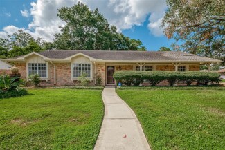5643 Portal Dr, Houston, TX 77096