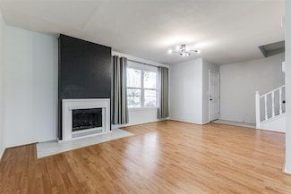 323 Towne House Ln, Richardson, TX 75081