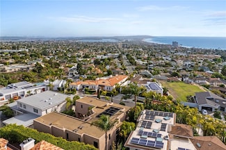 5381 Moonlight Ln, La Jolla, CA 92037