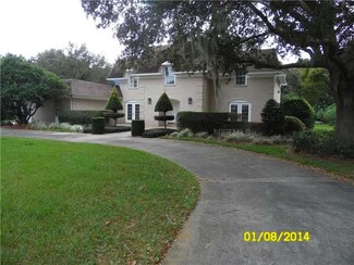 1443 Hollingsworth Oaks Dr, Lakeland, FL 33803