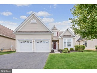 11 Norton Ave, Hightstown, NJ 08520