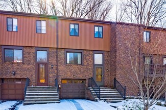 316 Benson Circle Dr, Pittsburgh, PA 15227