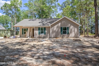 820 Briarwood Rd, Elizabeth City, NC 27909