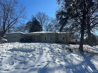 9908 Gilbrook Ave, Saint Louis, MO 63119