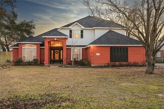 10 Mayflower St, Sulphur, LA 70663
