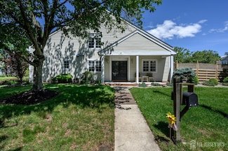 3 Chadwick Ln, Monroe Township, NJ 08831