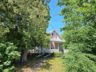 505 Pennsylvania Ave, Ontonagon, MI 49953