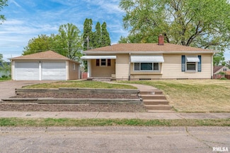 2308 W Lombard St, Davenport, IA 52804