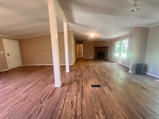 14036 Melody Ln, Malakoff, TX 75148