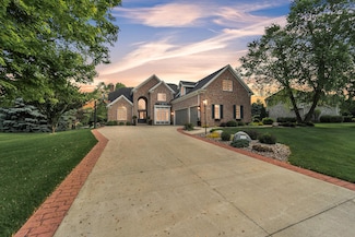 6606 Fieldstone Ct, Racine, WI 53402