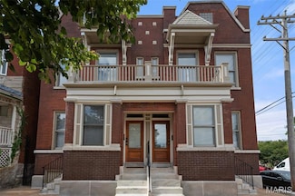 3866 Shaw Blvd, Saint Louis, MO 63110