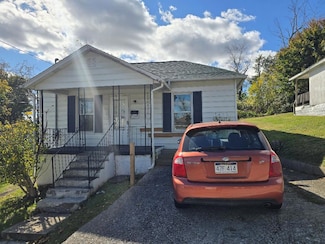 106 Stanley St, Beckley, WV 25801