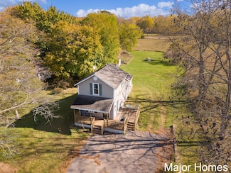 325 S Division St, Lowell, MI 49331