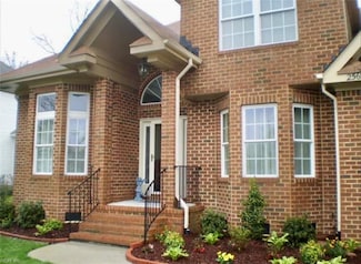 2569 Springhaven Dr, Virginia Beach, VA 23456