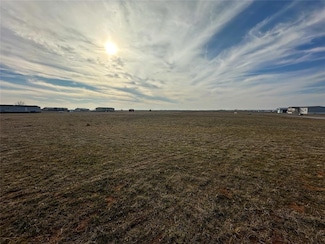 8 W Hydro Hills Rd, Hydro, OK 73048