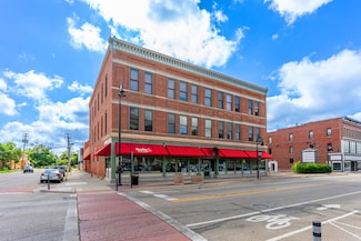 502 7th St Unit 201, Rockford, IL 61104