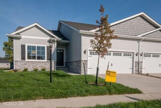 6553 NE 8th Ct, Des Moines, IA 50313