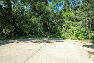 4204 13th Ave, Moline, IL 61265