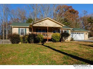 226 Katie Jane Dr, Horse Shoe, NC 28742