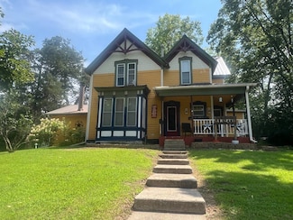 425 W 3rd St, Lamoni, IA 50140