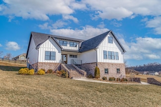 635 Lakeside Dr, Lancaster, KY 40444