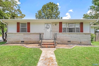 929 Rhodes St NW, Hartselle, AL 35640