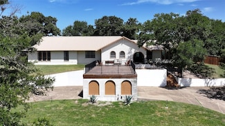 8101 Forest Ridge Dr, Woodway, TX 76712