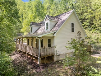 215 Calm Creek Rd, Fletcher, NC 28732