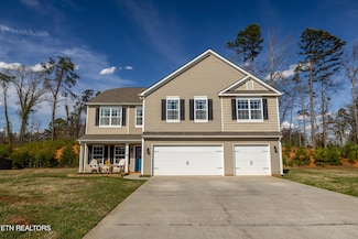 332 Gail Ln, Lenoir City, TN 37772