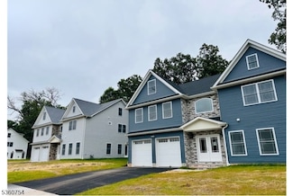 90 Hancock Rd, Piscataway, NJ 08854